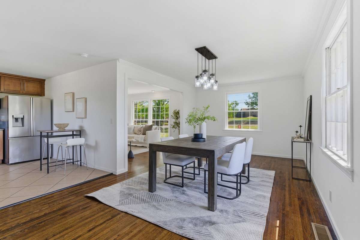 Entertaining is a breeze in the space!