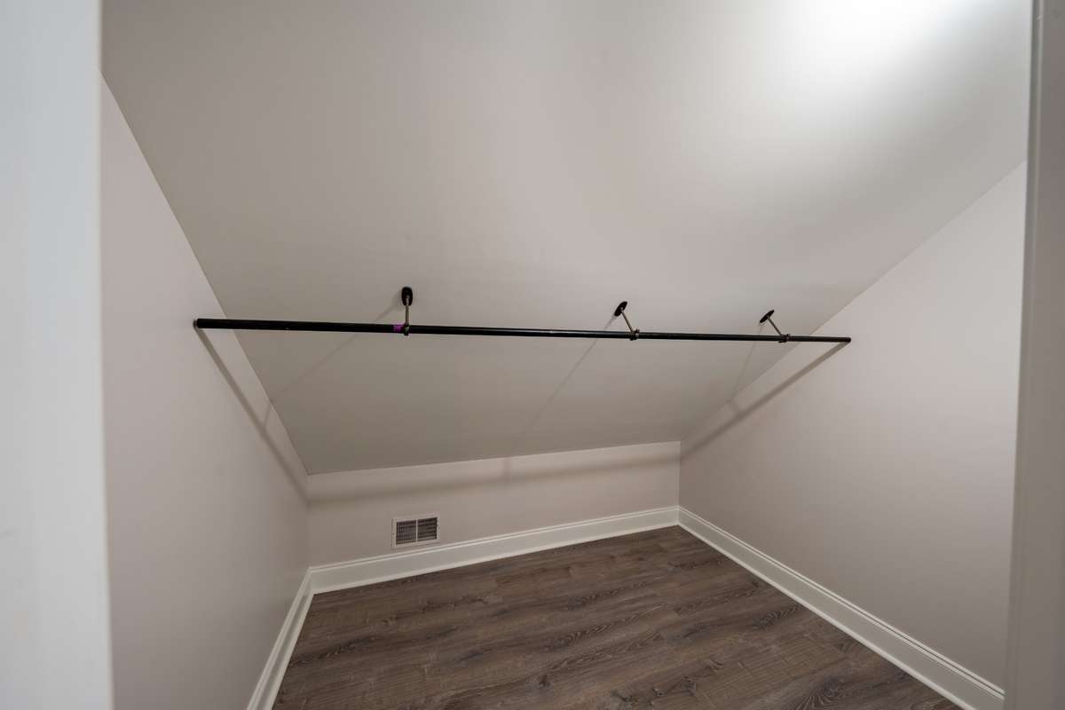 Bedroom 3 Walk-in closet