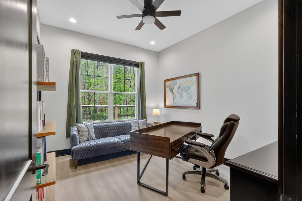 3rd bedroom on primary level