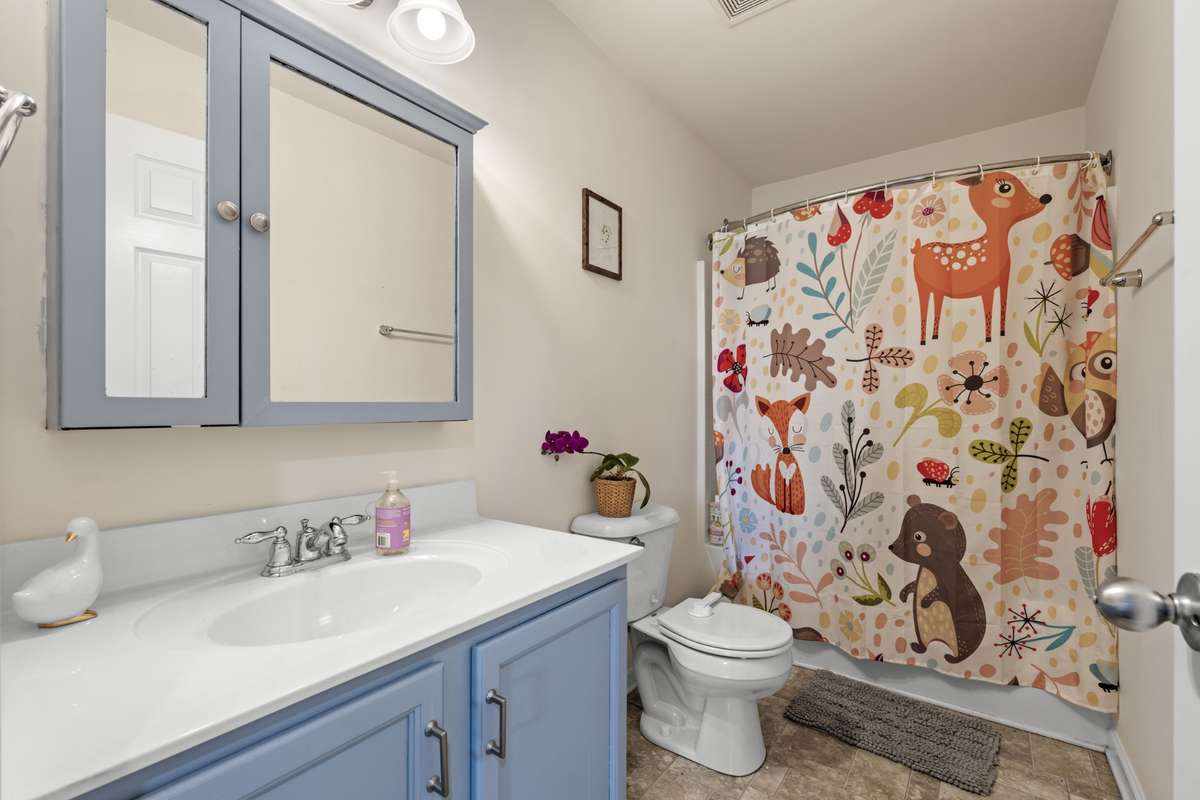 Full Bath.