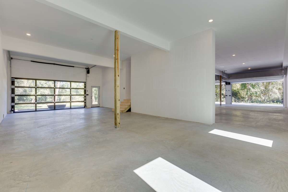 4 Car Plus Garage
