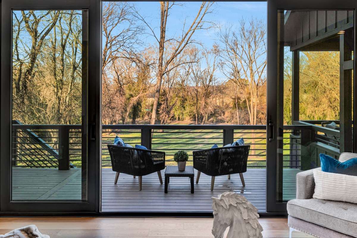 Expansive Views from this Architectural Dream Home The main living area take full advantage of this property combined with unparalleled Privacy