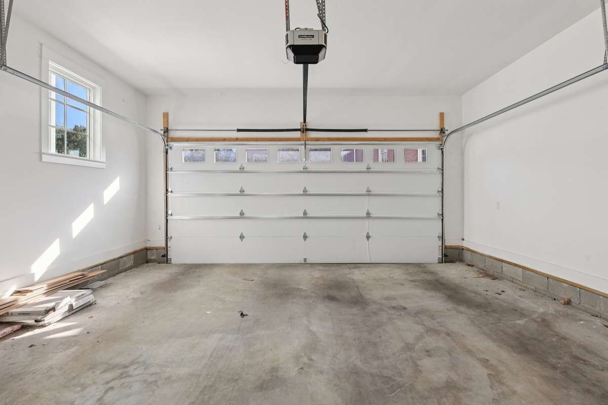 2 Car Garage