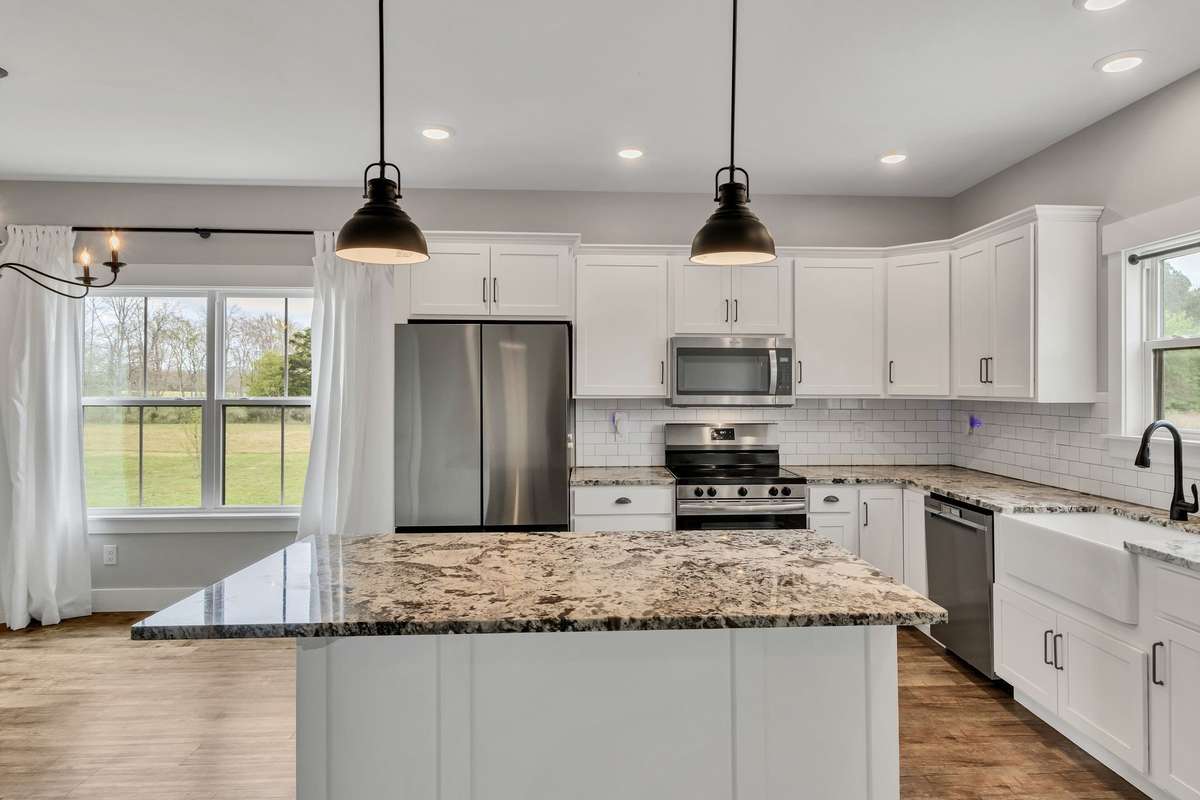 This kitchen will not disappoint. All cabinets and drawers are soft close with pull outs