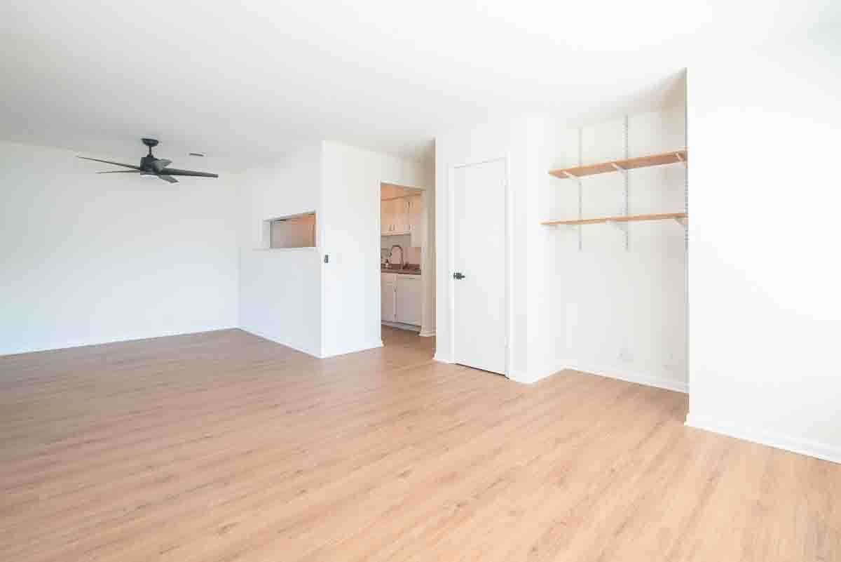 Open Floor Plan with Great Room, D/R Area With Nook to peak into the Kitchen or Pass Snacks to your Family & Friends.