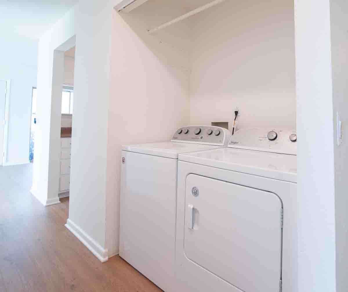 Washer & Dryer Remain!