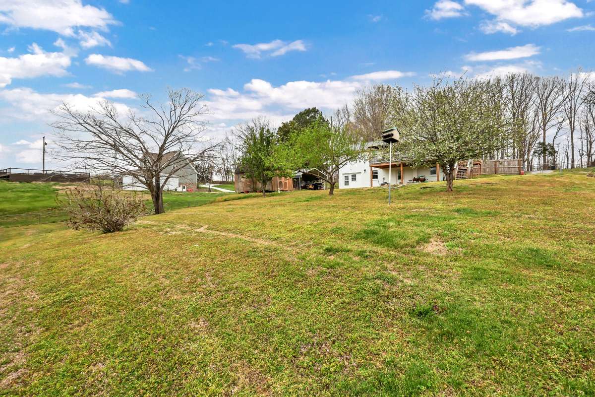 1440 Hickory Point Rd spacious 1 acre lot