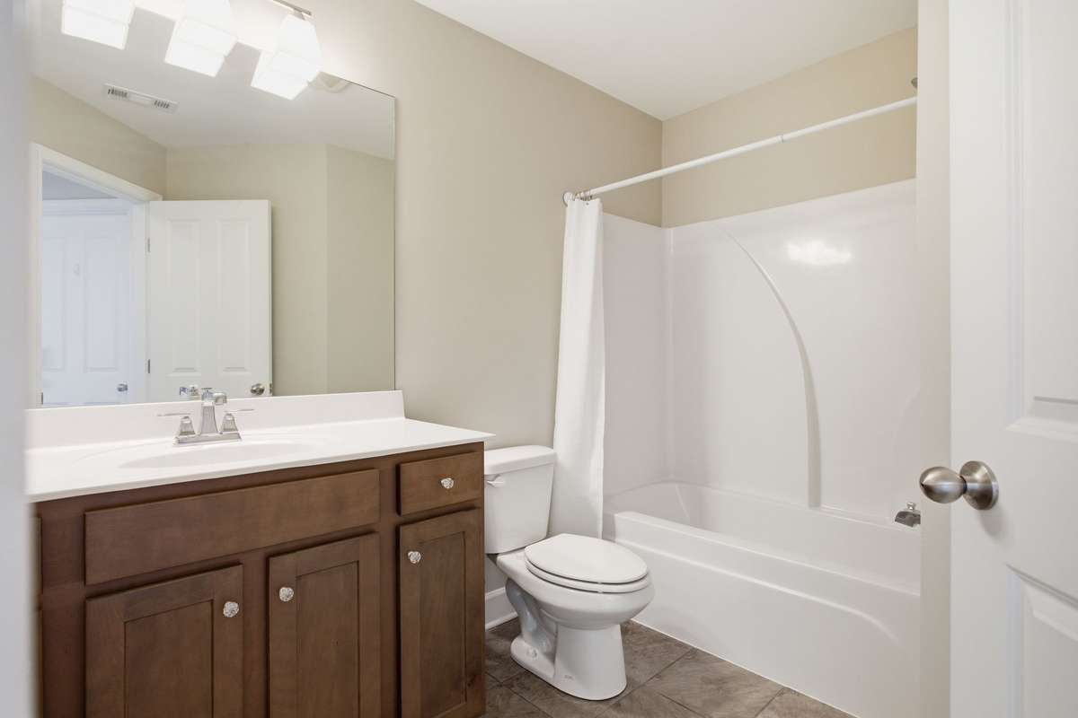 Full Bathroom in the hallway