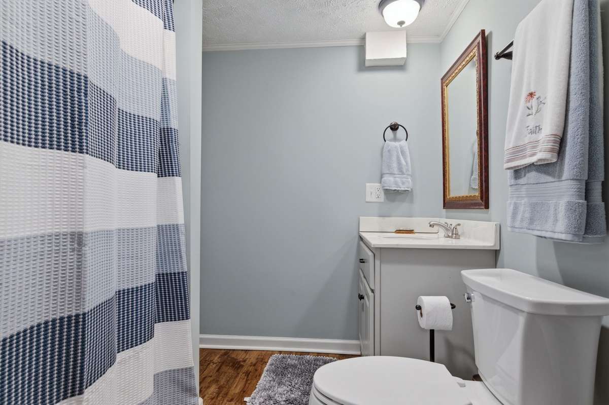 Full bathroom in basement