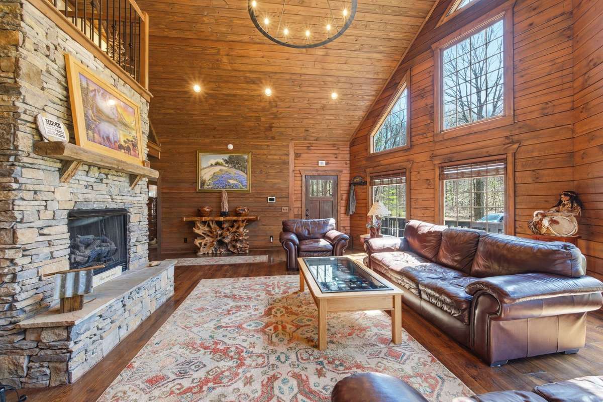 Living room with gas fireplace