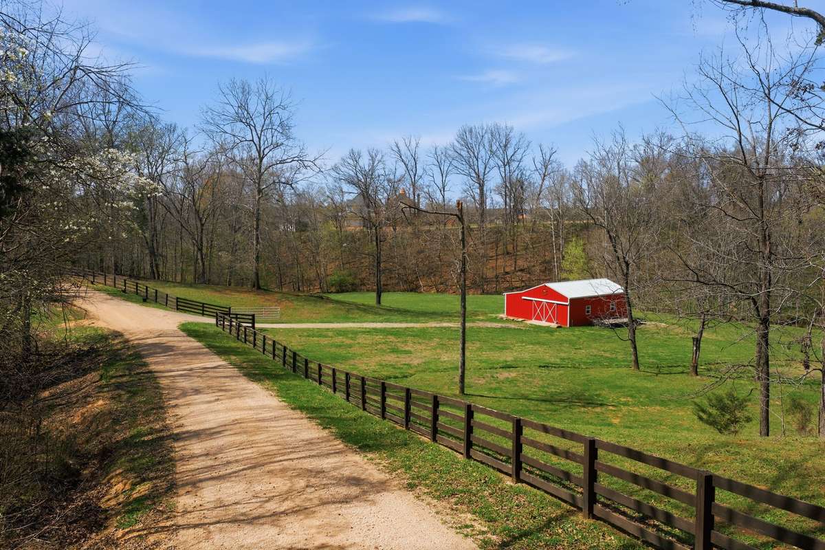 Barn