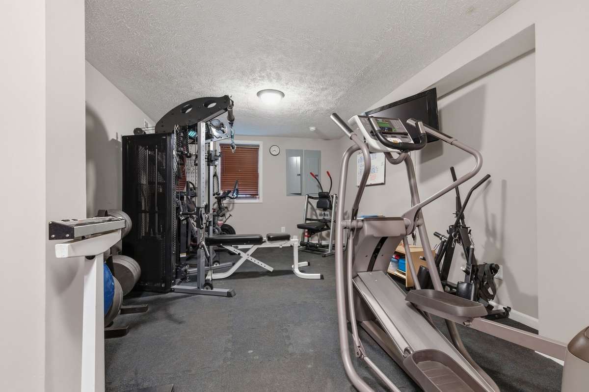 Exercise room - all exercise equipment remain with home