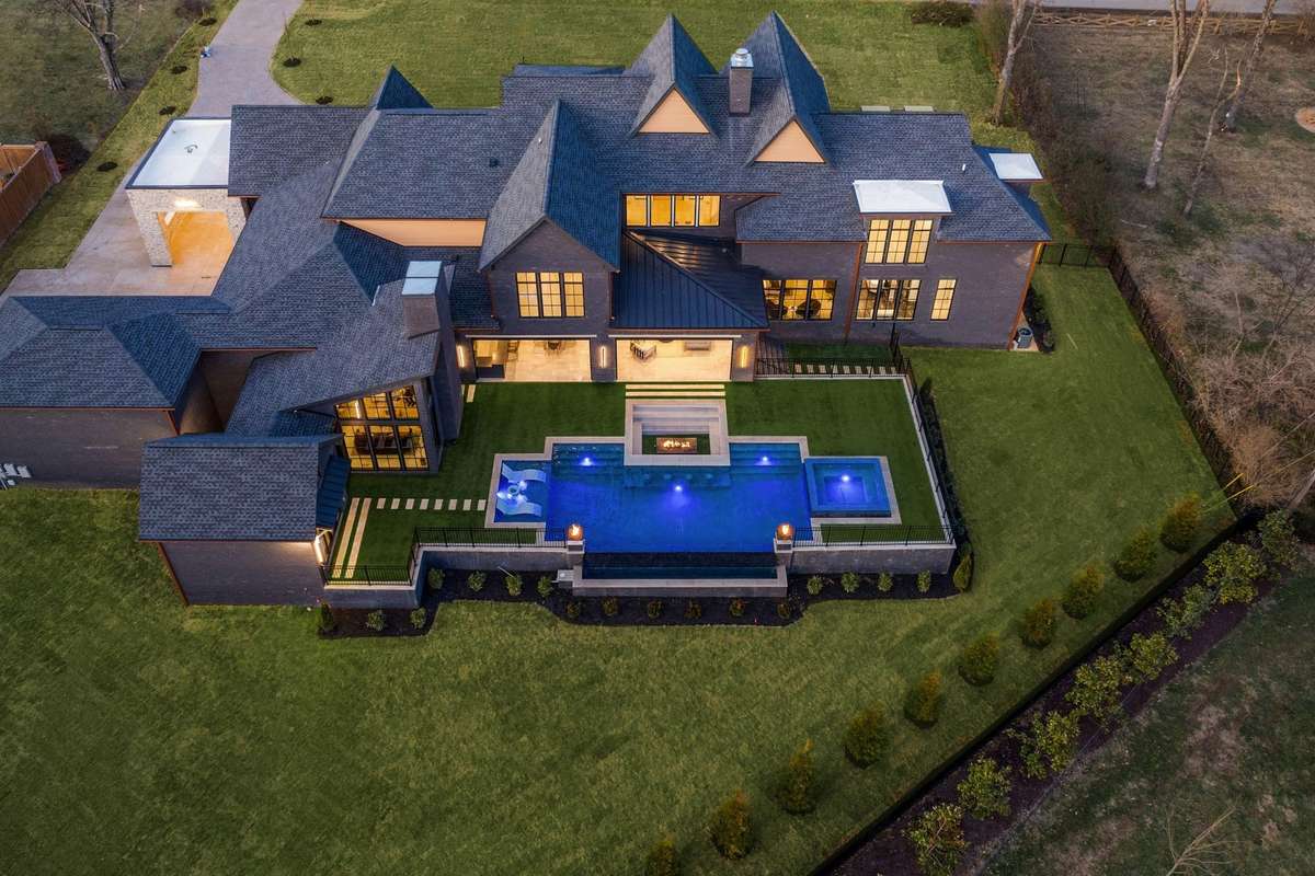 Drawing inspiration from the timeless elegance of Blackberry Farm, every detail has been thoughtfully considered, resulting in an estate unlike anything else in Nashville.