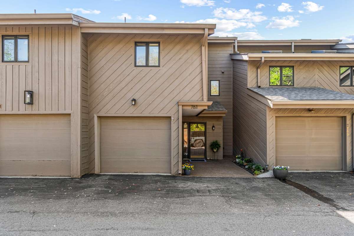 Welcome home to 761 Harpeth Trace Drive in Nashville.