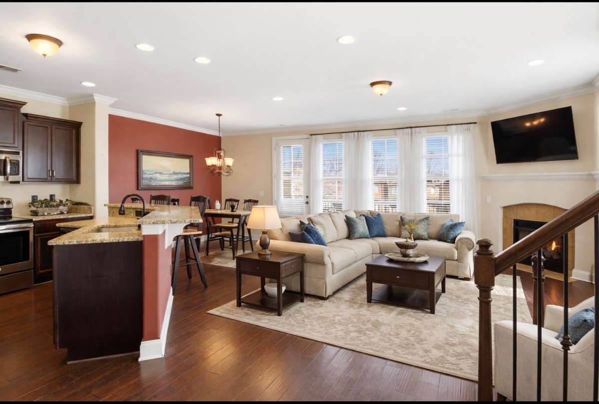 Living Room/Dinning Room