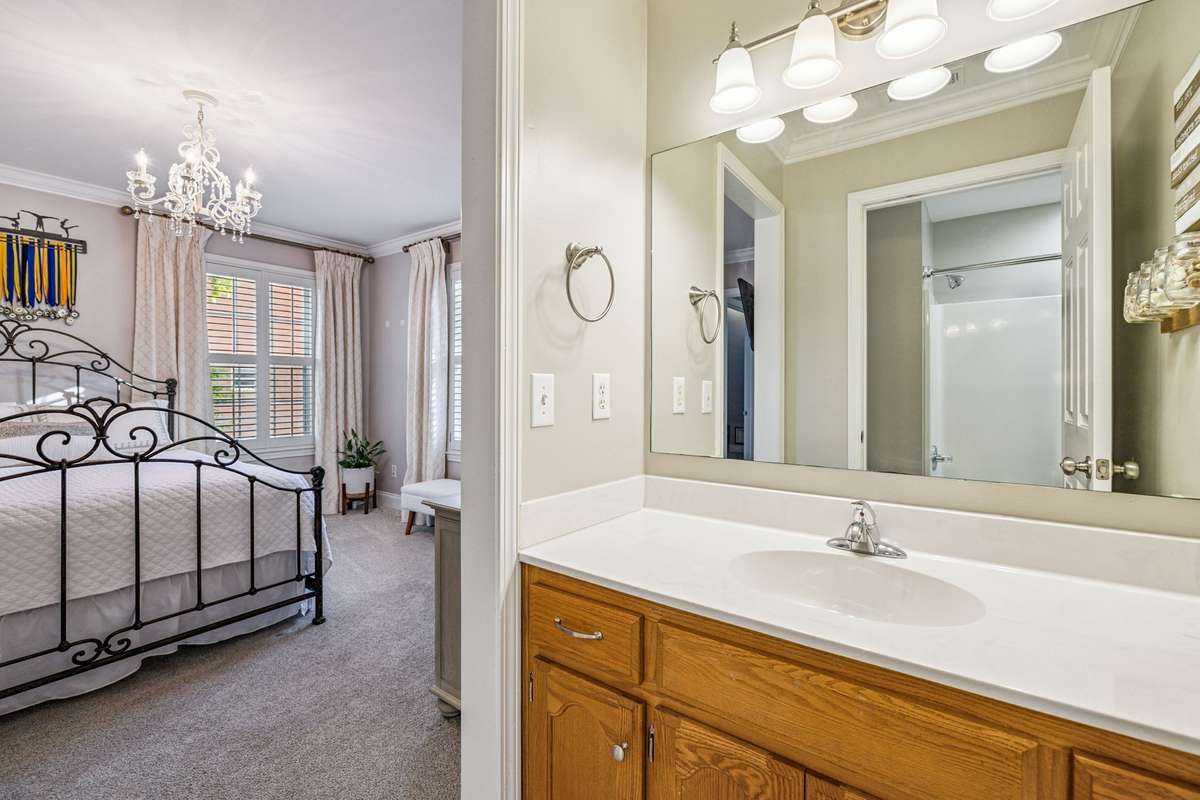 Each bedroom has their own vanity.