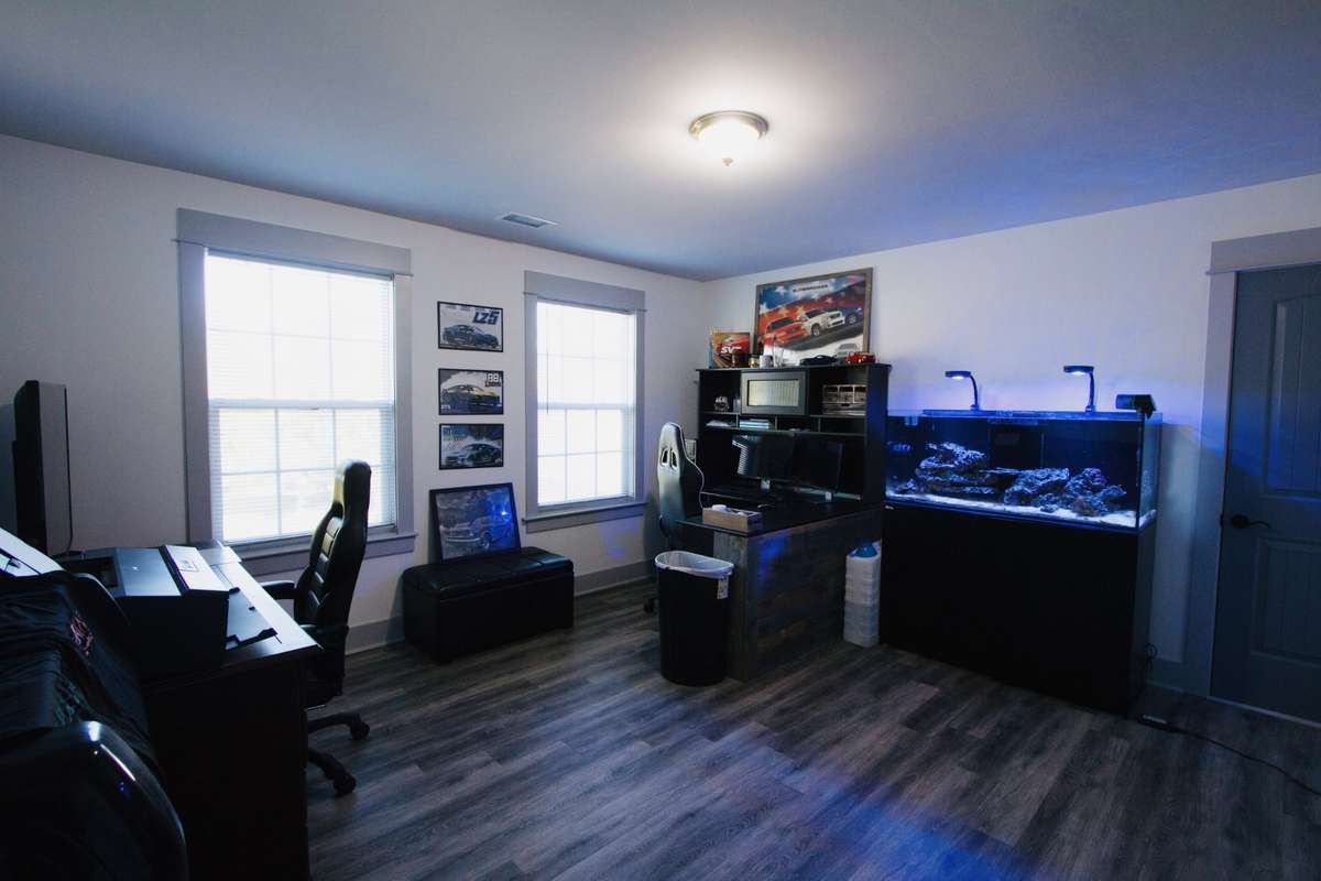 Office could be used as 4th bedroom.