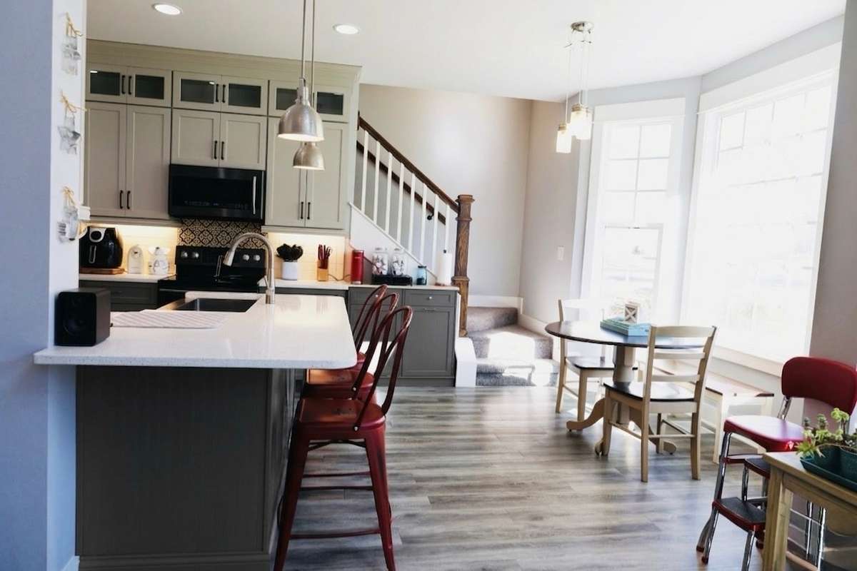Eat in kitchen