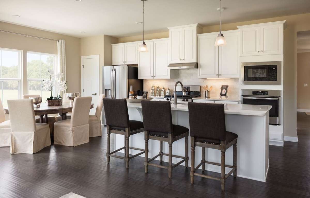 Gourmet Kitchen with all major appliances