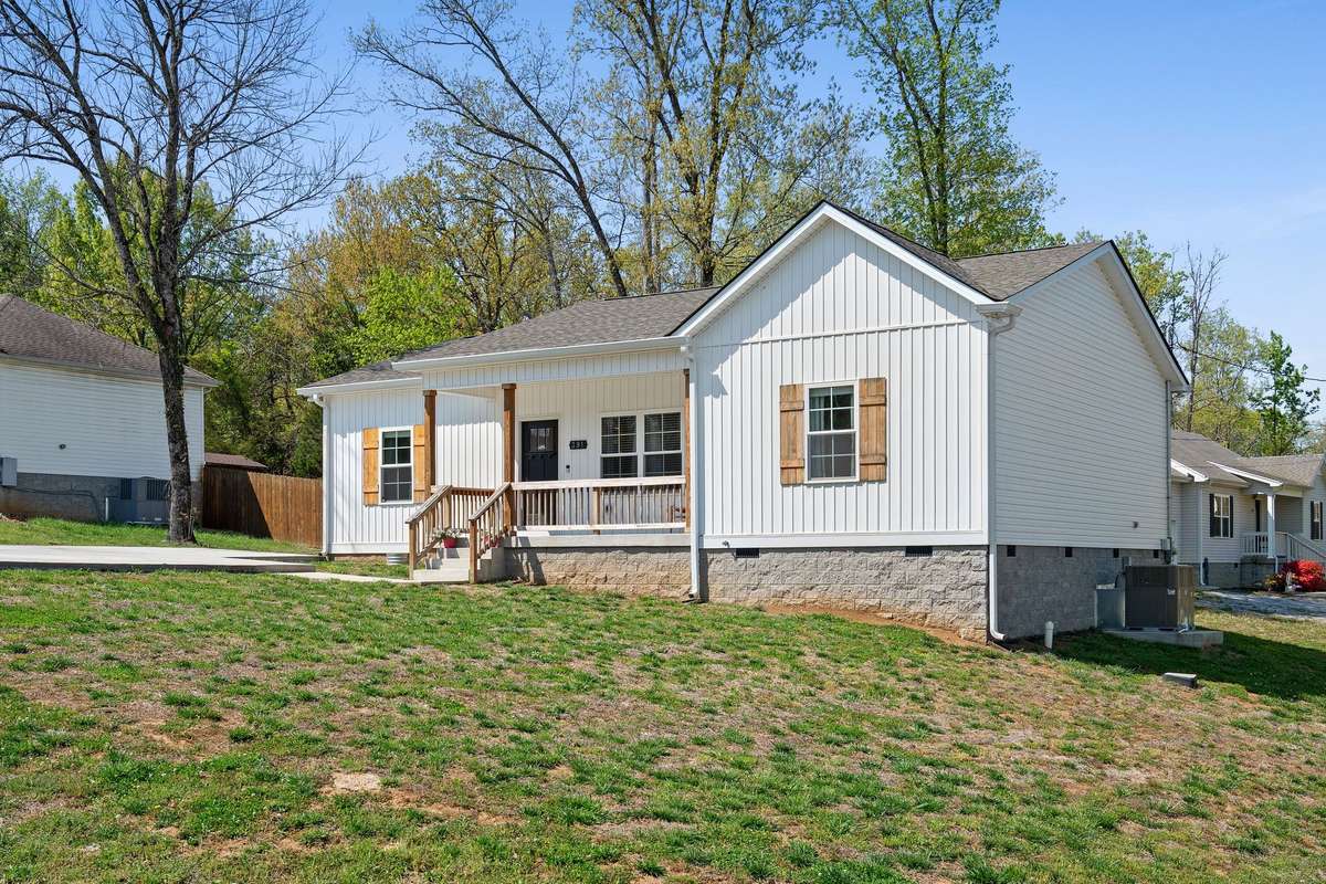 West facing covered front porch ideal for relaxing for enjoying the sunset!