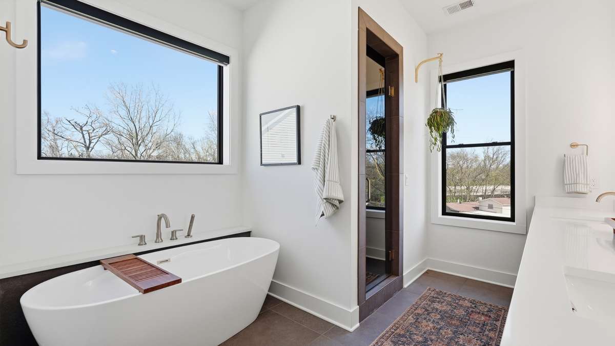 Primary bath