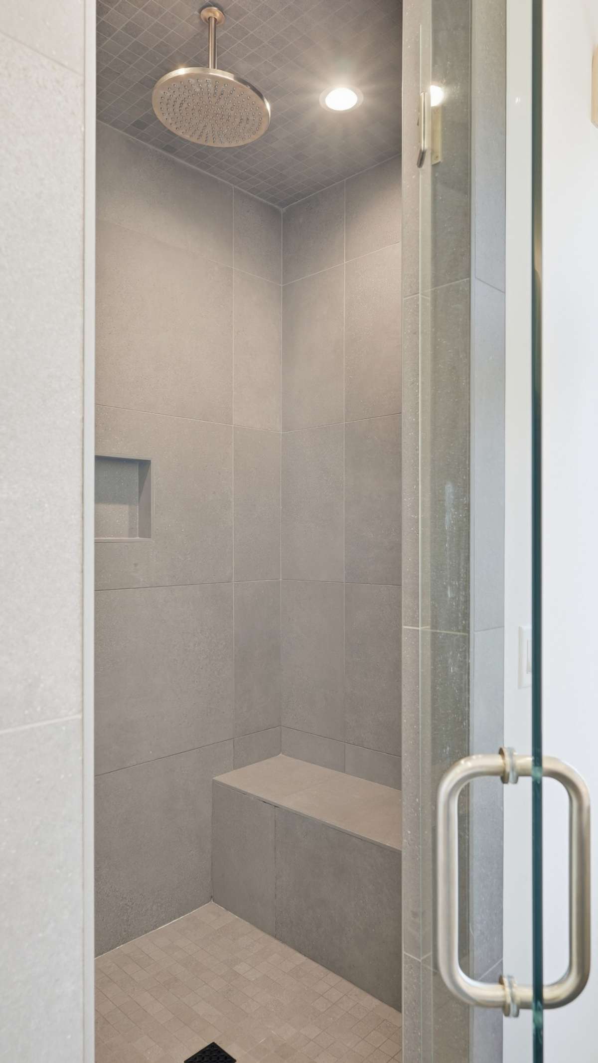 Primary stone shower