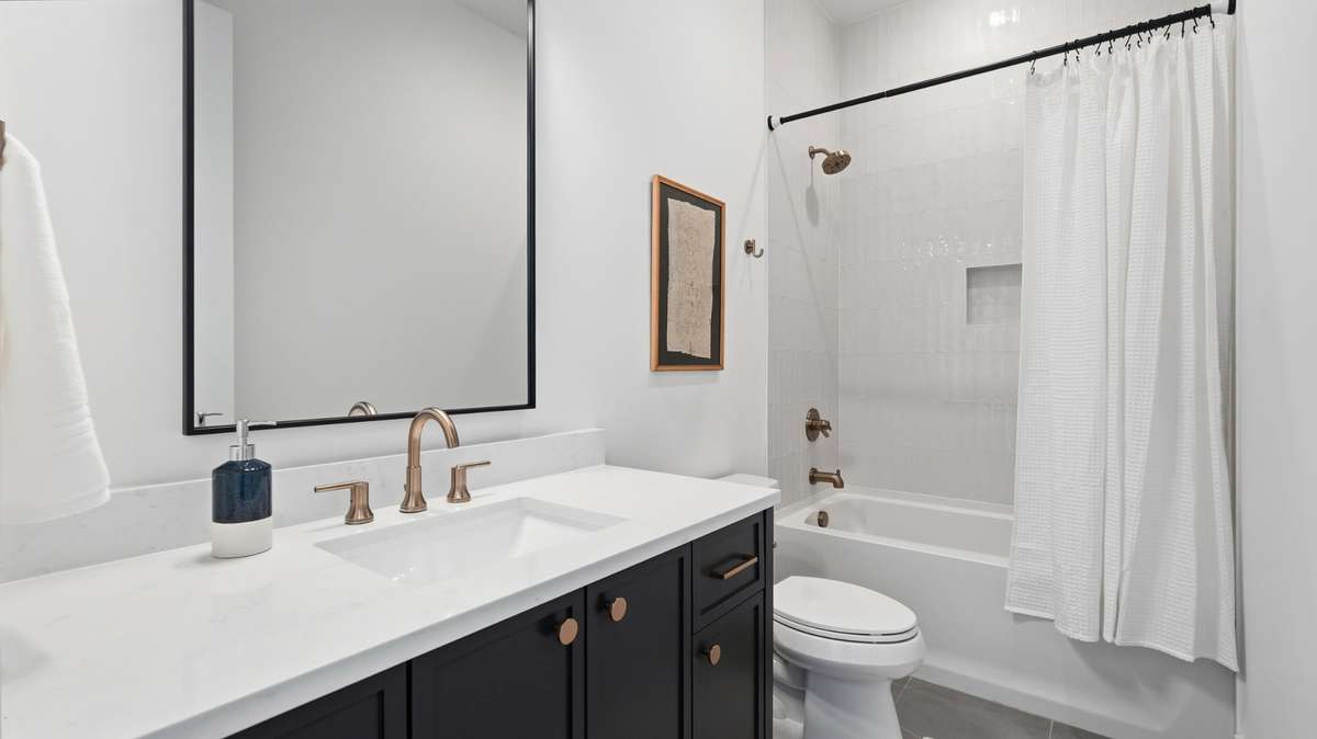 Bedroom #2 ensuite bath