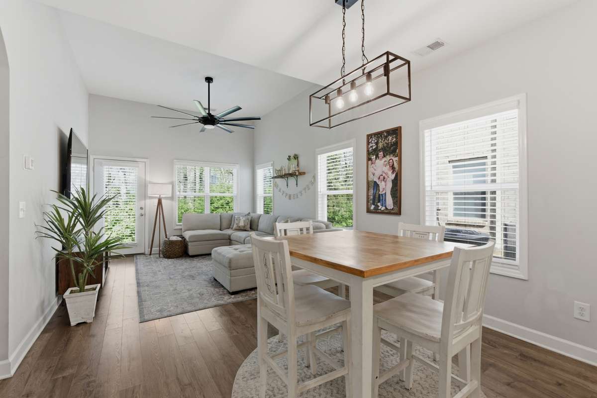 Dining room area - plenty of room for a large dining table