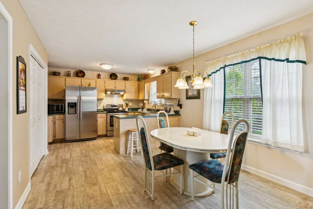 Dining area open to kitchen