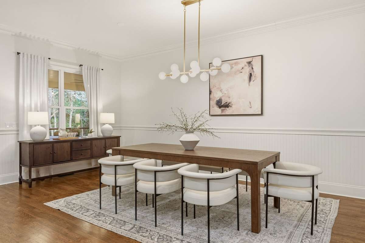 Oversized dining area can easily accommodate 16+ people for family get togethers.