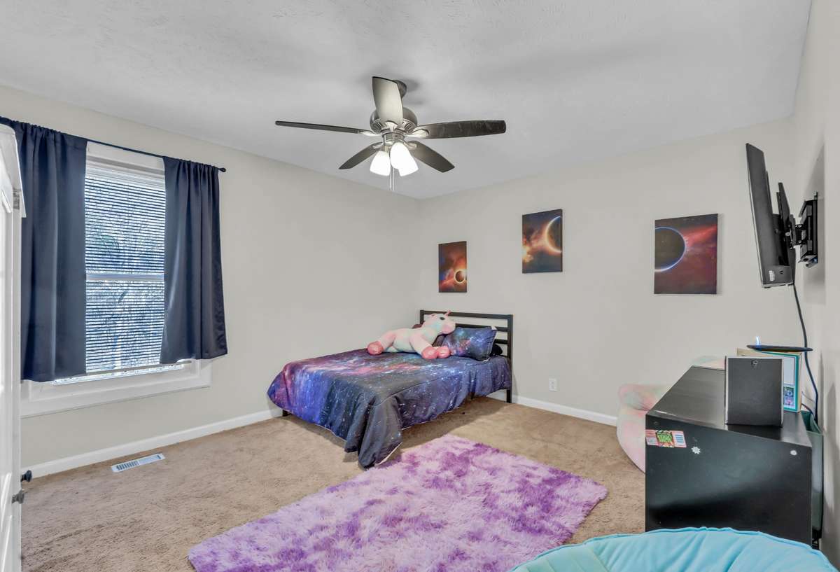 Bedroom 2 on main