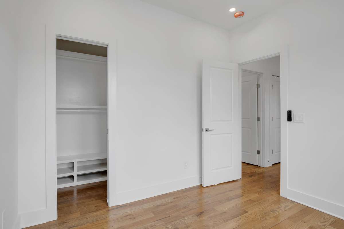 Photo shown is not of actual unit but of a similar unit in the same development- Photo for the purpose of showing quality and caliber of work only-Floorplan is different.