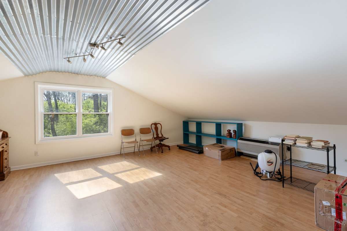 Bonus room over the finished garage