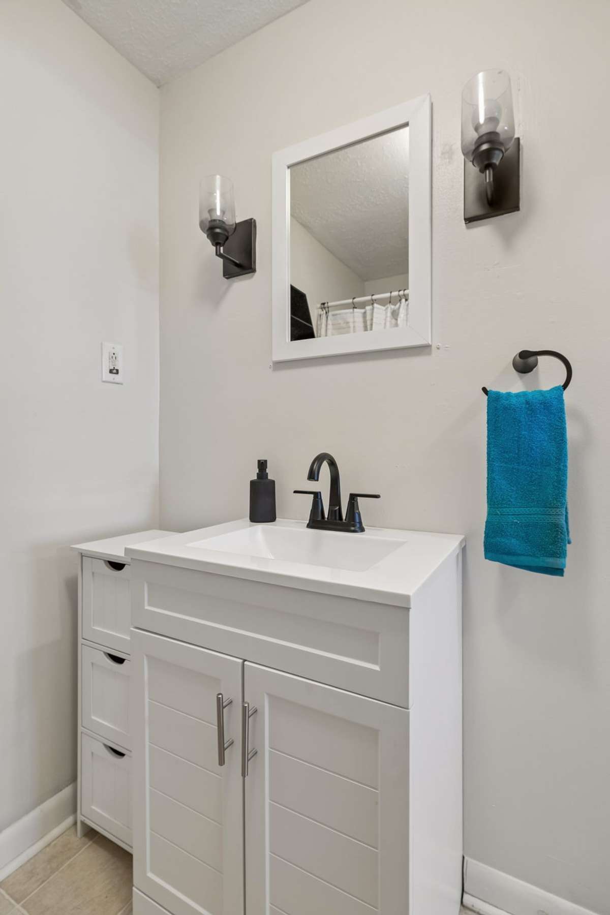 Lovely updated vanity and lighting! 380 Holiday Haven Rd, Smithville, TN 37166