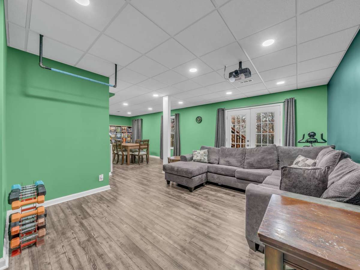 Seller willing to contribute to a Paint Allowance