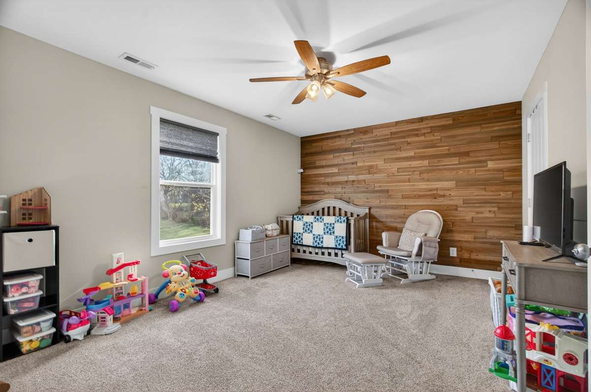 Accent walls with ceiling fans.