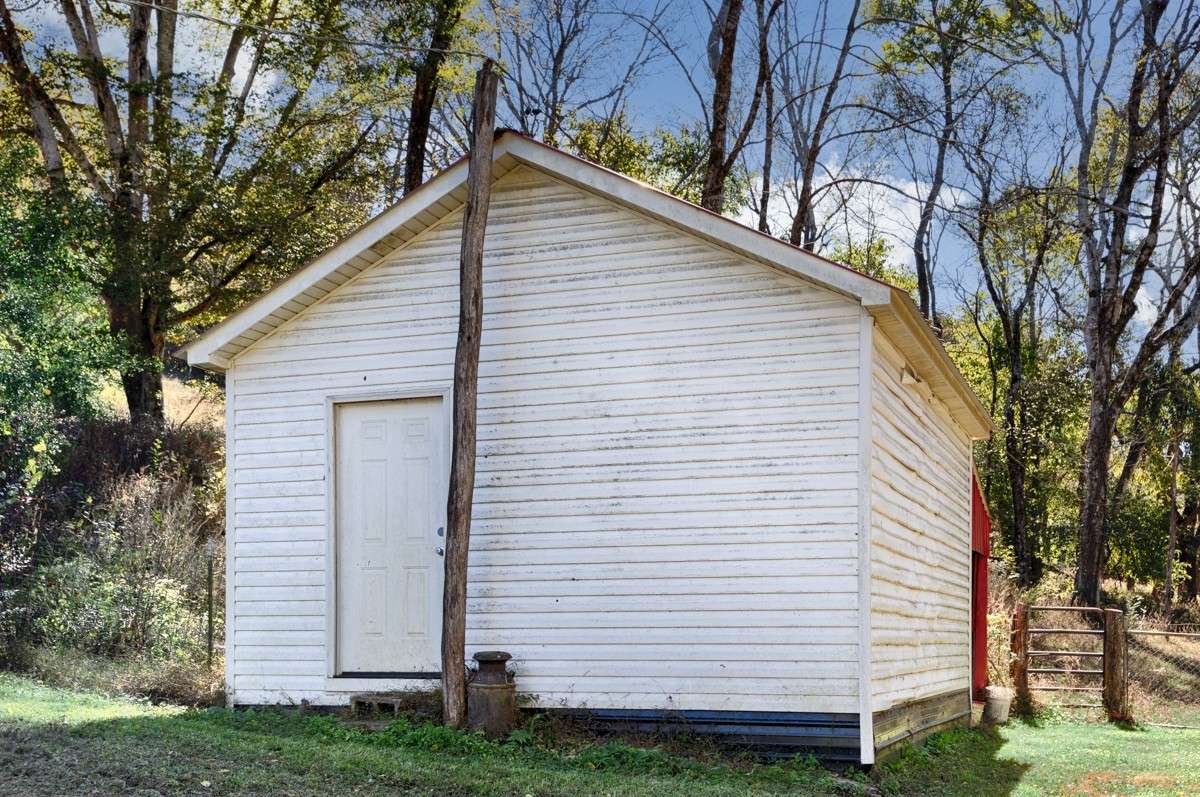 Outbuilding