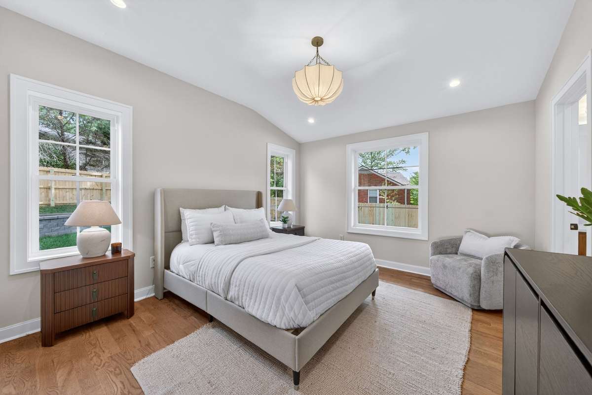 A true treasure in a Crieve Hall home — a proper primary suite with an ensuite bath and walk-in closet!
