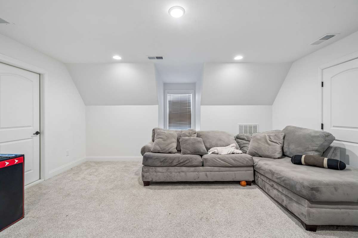 Upstairs bonus room.