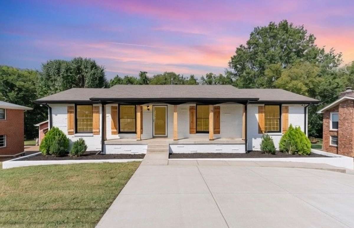 The front has a 2 Driveways added in the front