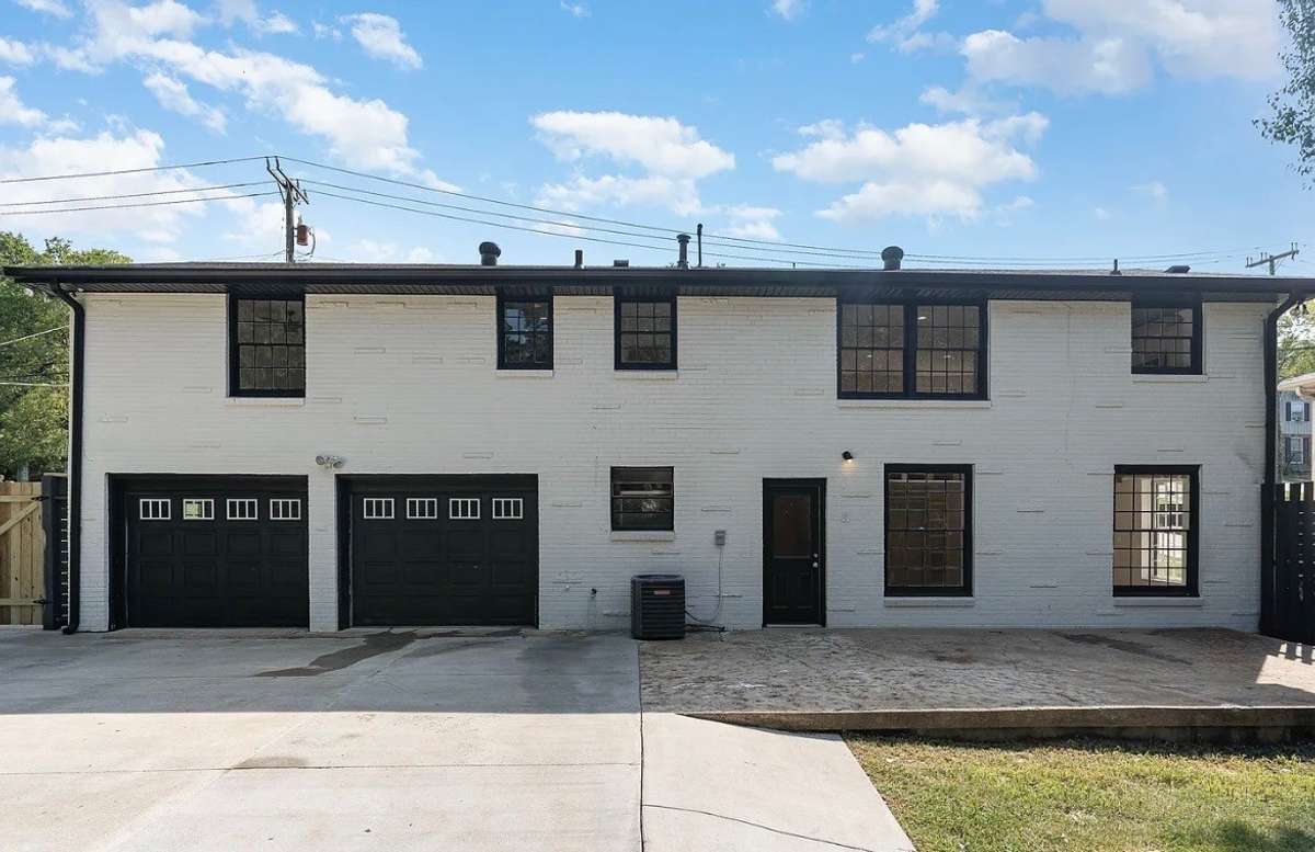 Back of the House with the extended Drivewy
