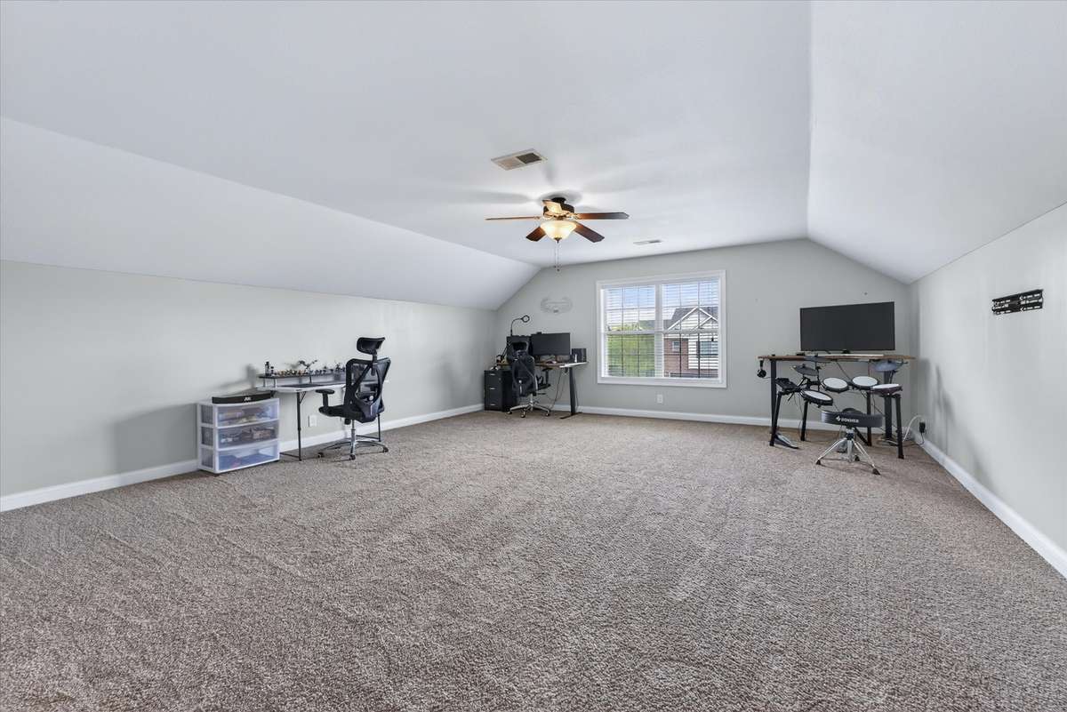 Upstairs Bonus Room