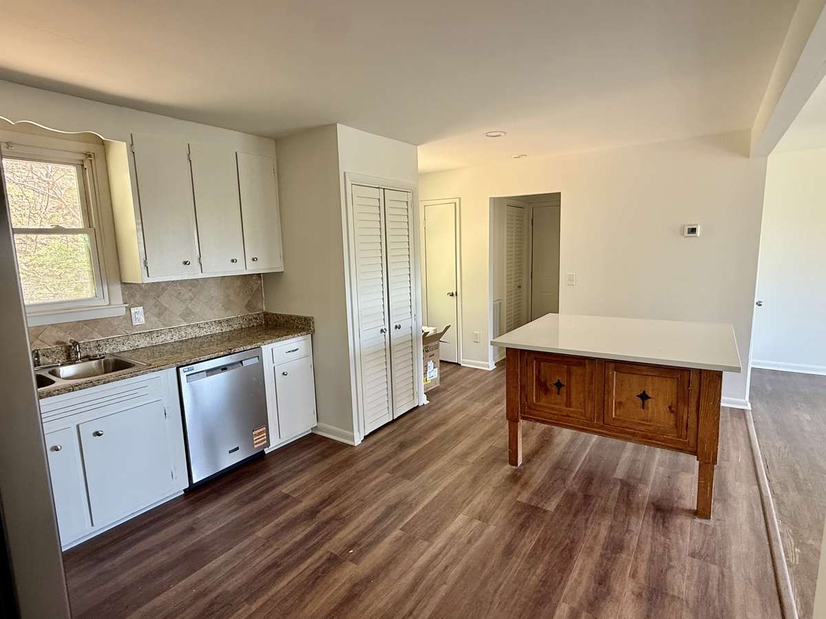 Kitchen with Island