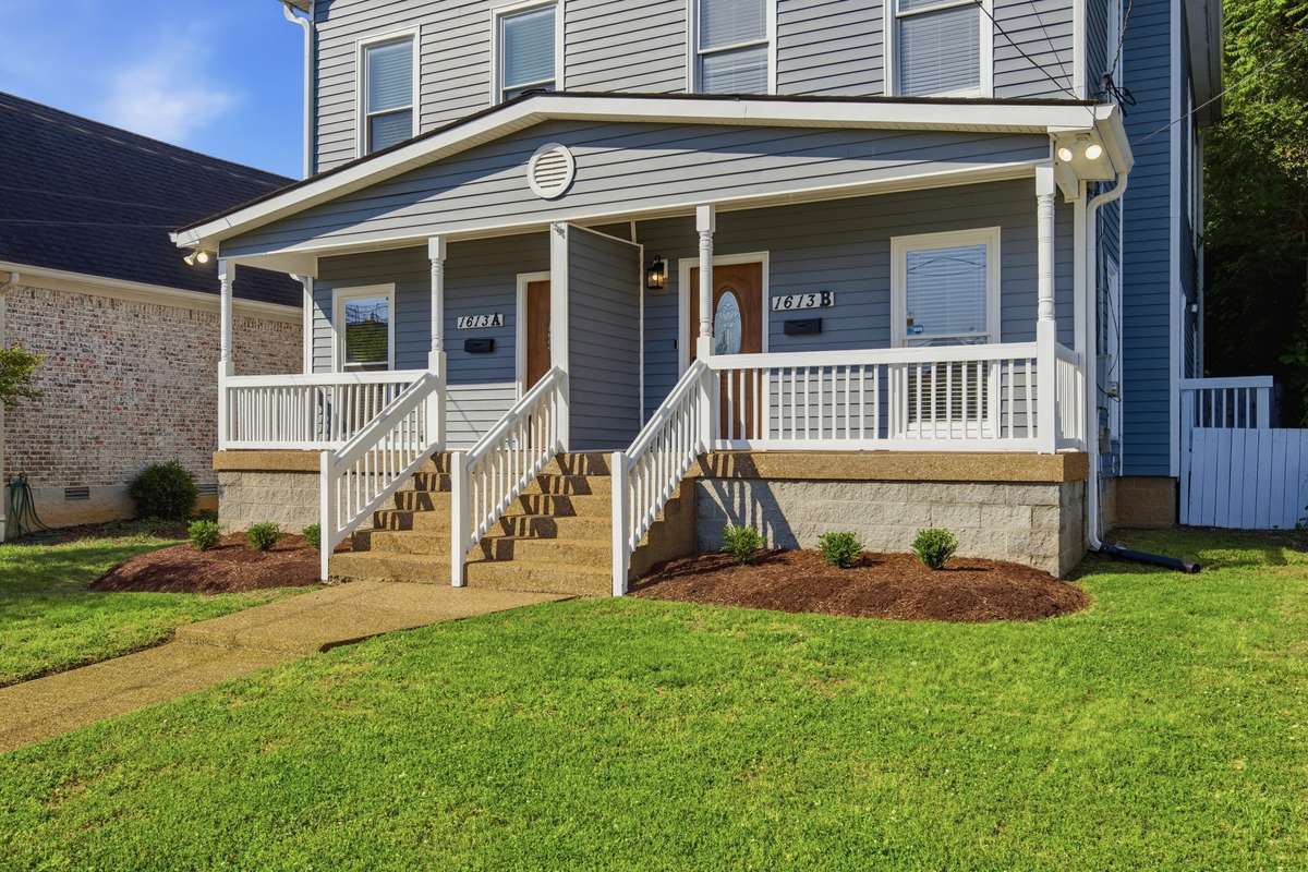 This property has been well-maintained and cared for, both inside and out.