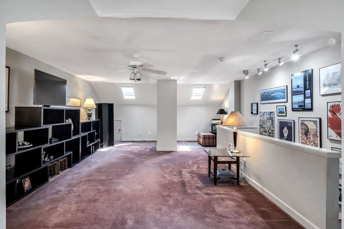 Third floor bonus room.