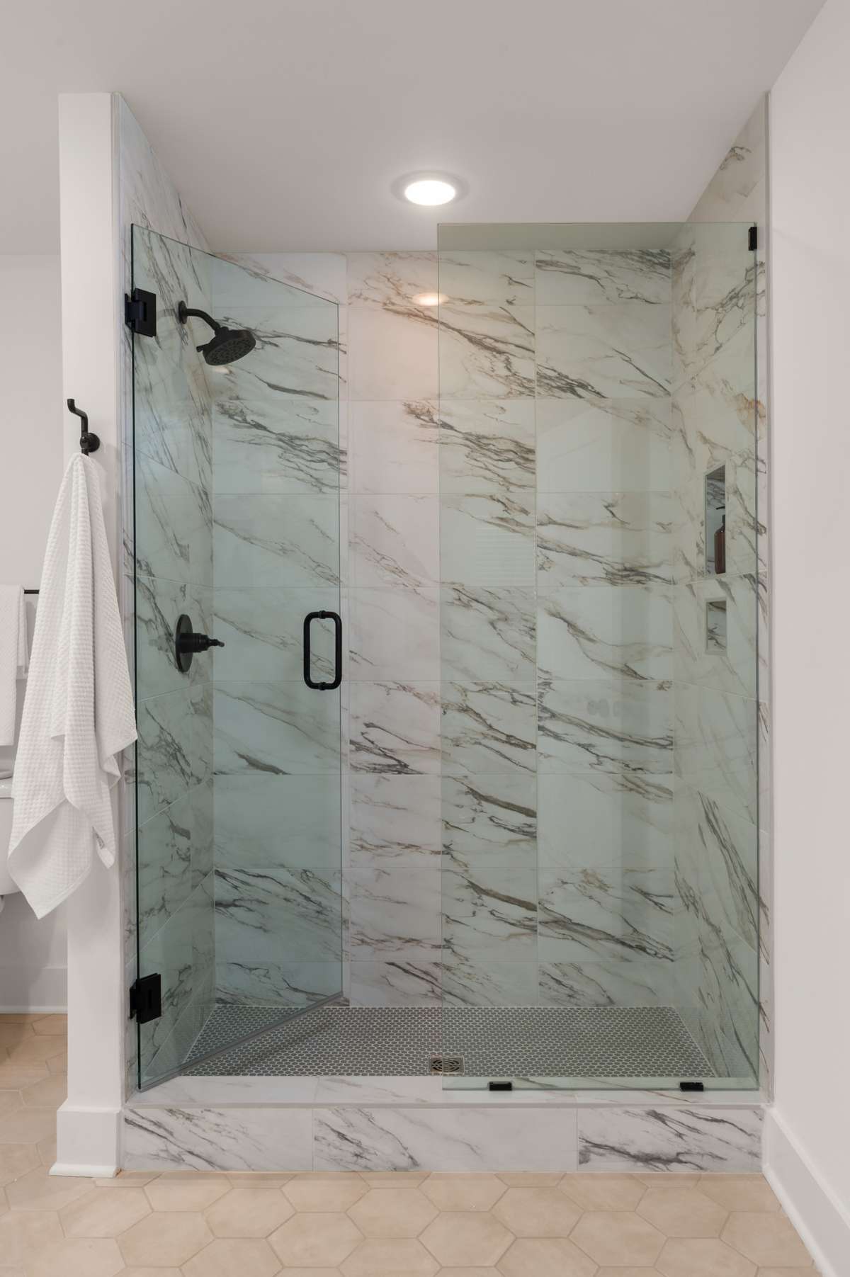 ***Please note images of model home include finishes that are not included in the list price.