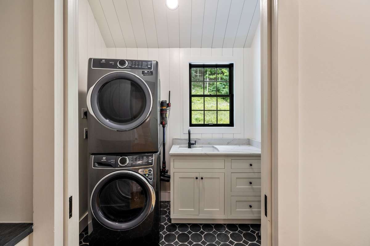 Second Level Laundry Area