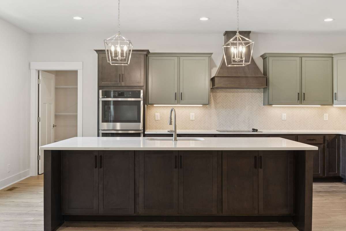 extra large island with storage and stool space