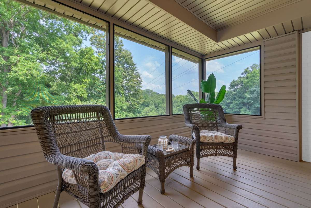 Screened Deck