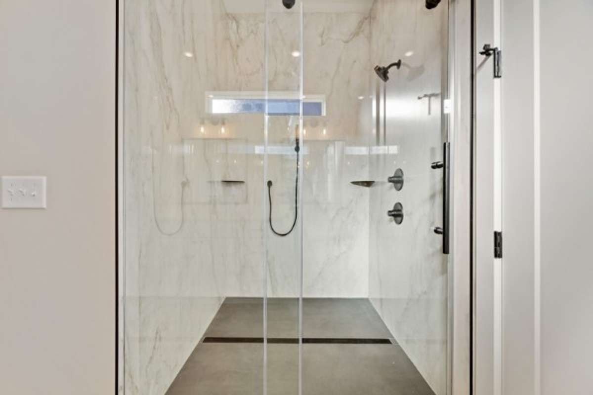 Photos are of model home colors and selections may vary.
